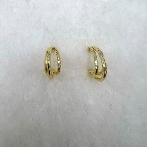 Textured gold toned small tri-hoop fashion earrings